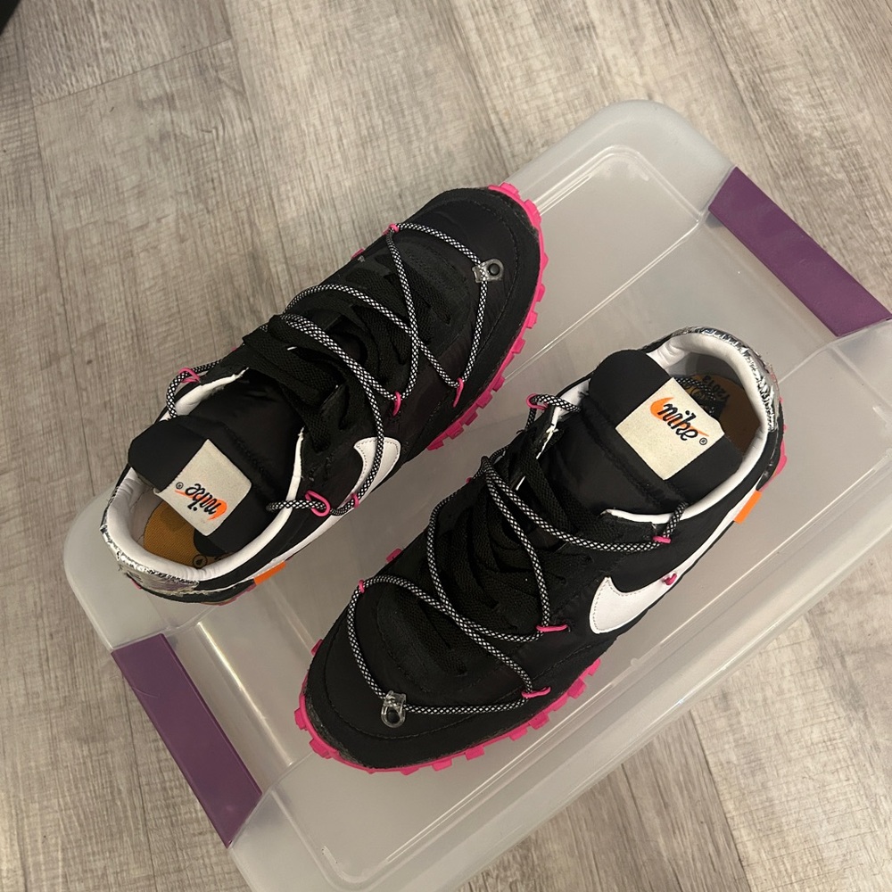 Nike off white waffle Virgil abloh size 9.5 women 8 men black pink
